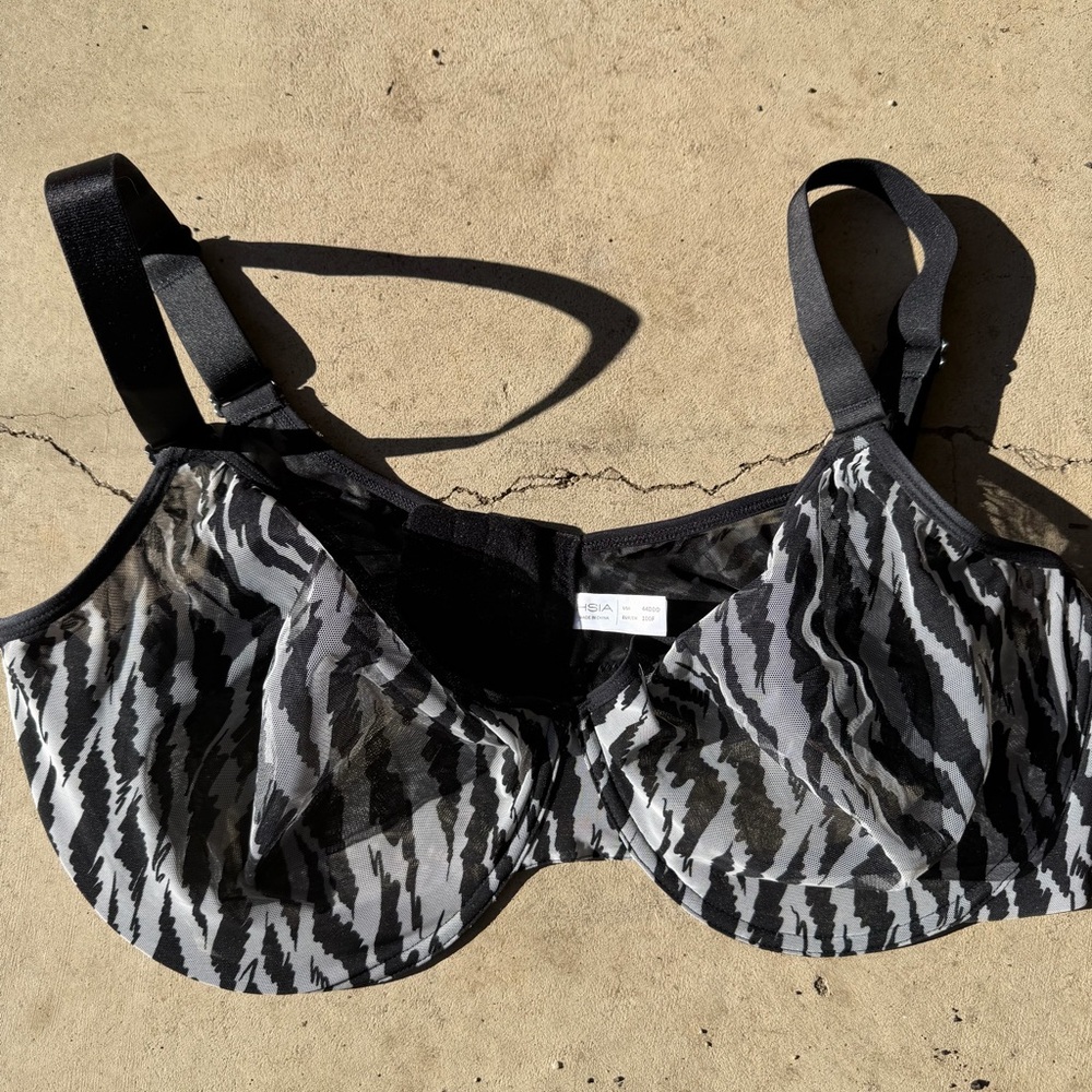 HSIA underwire lace bra NWOT
